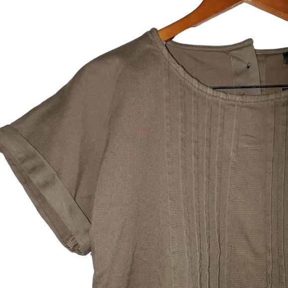 Reborn Womens Olive Dress with Pleated Front and Pockets Size Medium NWT - Picture 4 of 5